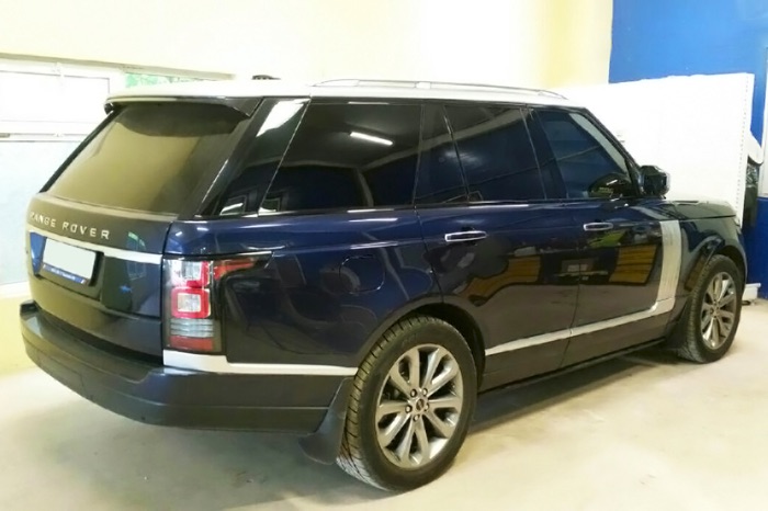 Установка лобового стекла Range Rover Vogue