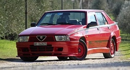 Фотография Alfa Romeo 75