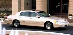 Фотография Lincoln Town Car 1992-2006