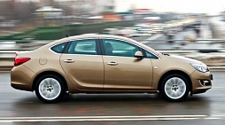 Фотография Opel Astra J 2012-