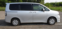 Фотография Toyota Noah 1996-2007